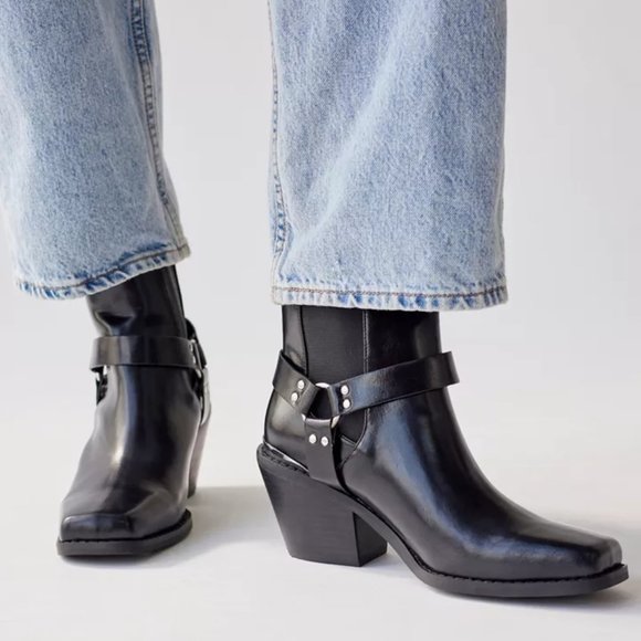 Urban Outfitters Lola Square Toe Boots Brown or Black Faux Leather/Suede NIB - Picture 7 of 12